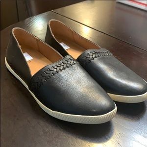 NWT  frye&co leather slip on